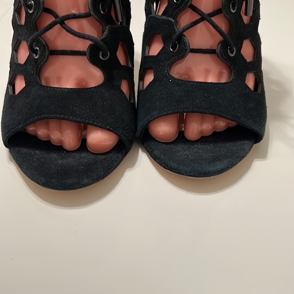 New Via Spiga Cage Black Suede Heels Size 8.5 - Picture 8 of 15